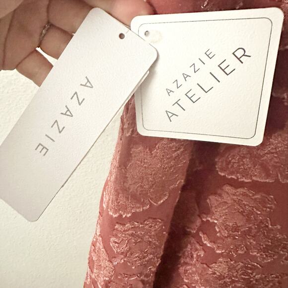 Elegant Mauve Floral Evening Gown - Picture 7 of 13